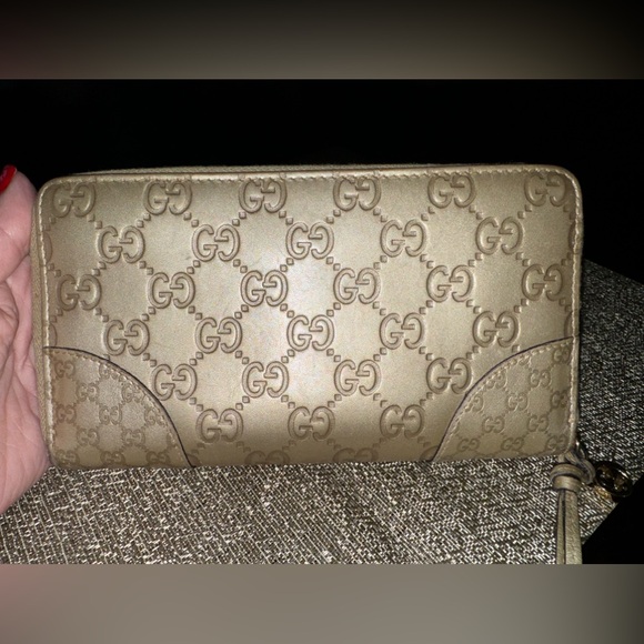 Gorgeous Guccissima Zip Wallet - Picture 2 of 14